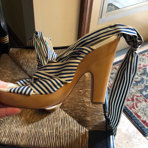 New COACH heels - Picture 3 of 7